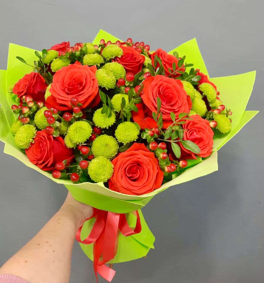 Букет цветов из: Хризантемы и Розы в Степанщино