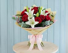 Букет цветов из:  Лилии и Розы в Степанщино