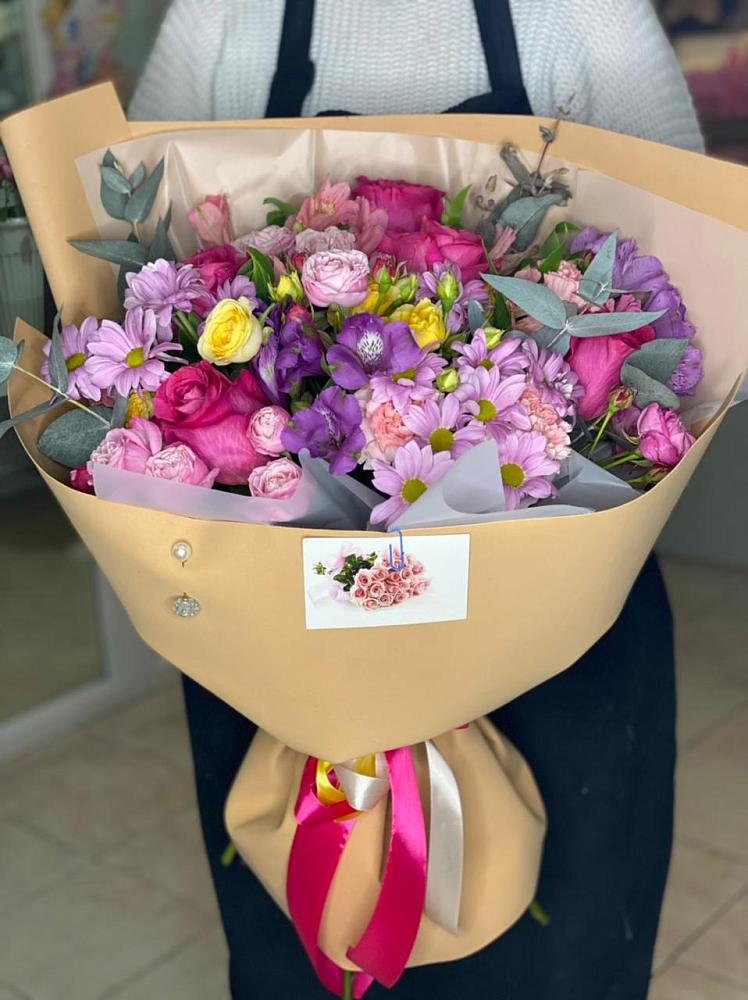 Букет цветов из: Хризантемы, Гвоздики и Альстромерии в Степанщино