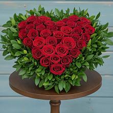 Цветочная композиция из Розы в виде сердца в Степанщино