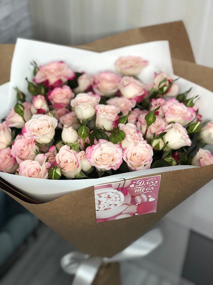 Букет цветов из: Розы в Степанщино