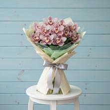 Букет цветов из:  Орхидеи и Розы в Степанщино