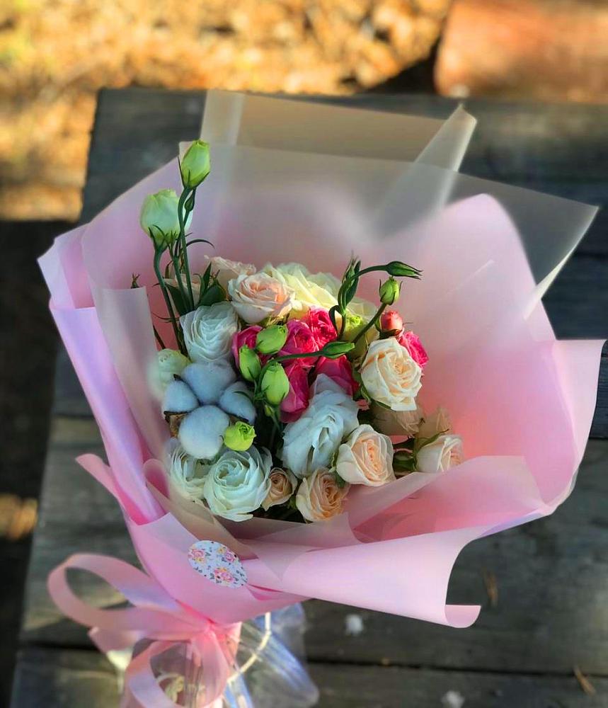 Букет цветов из: Розы и Лизиантусы в Степанщино