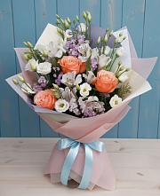 Букет цветов из:  Лизиантусы, Розы, Альстромерии и Гипсофила в Степанщино