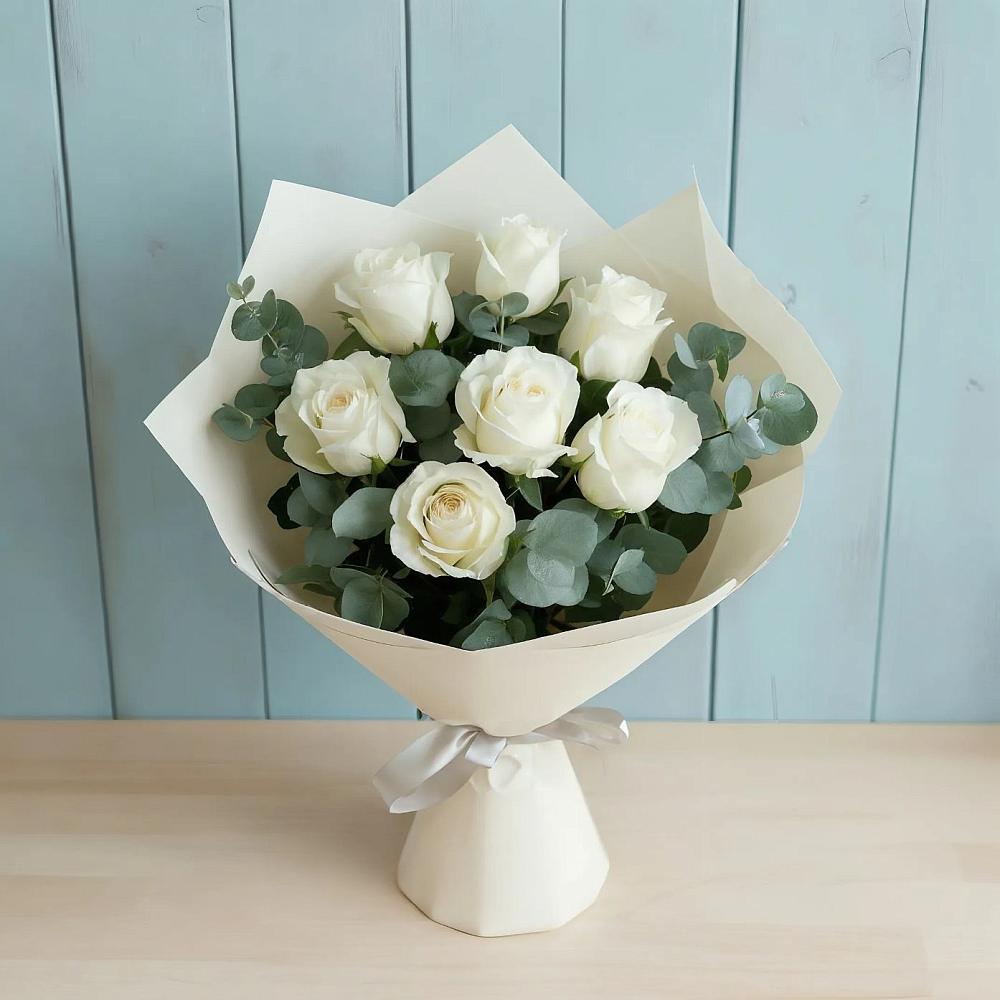 Букет Белые розы в Эвкалипте в Степанщино