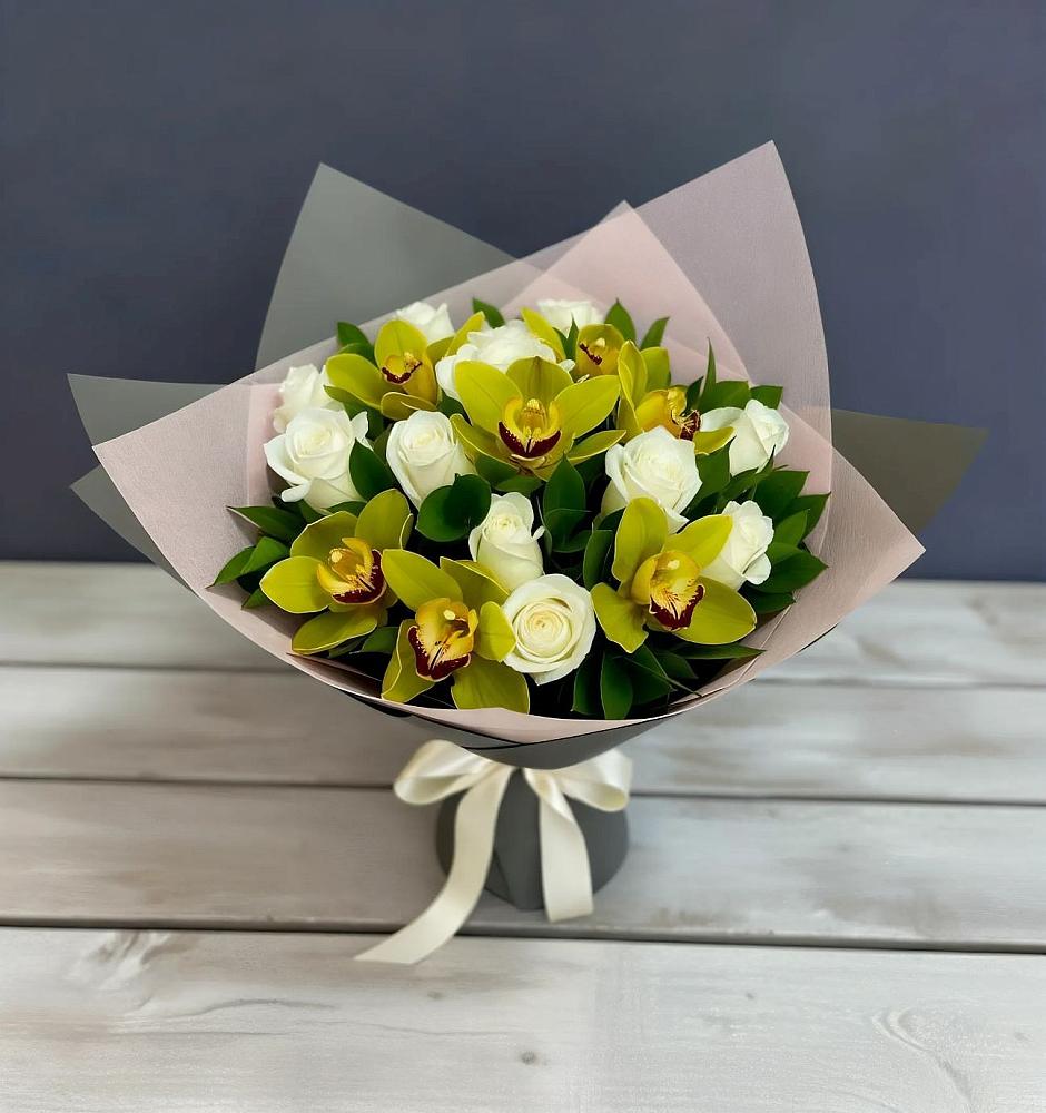 Букет цветов из: Орхидеи и Розы в Степанщино