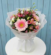 Букет цветов из:  Герберы, Альстромерии и Лизиантусы в Степанщино