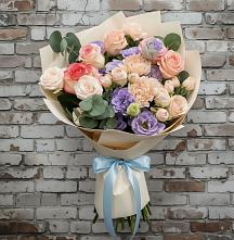 Букет цветов из:  Розы, Лизиантусы и Гвоздики в Степанщино