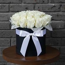 Цветочная композиция из Розы в шляпной коробке в Степанщино